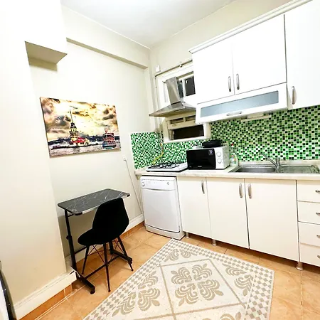 Private Centrally Located Homestay Istanbul